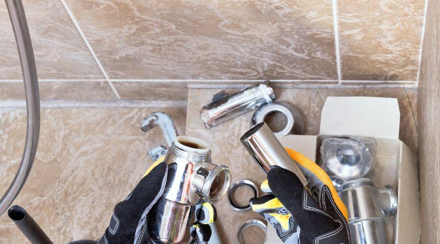 Professional gutter cleaning in Hyde, PA